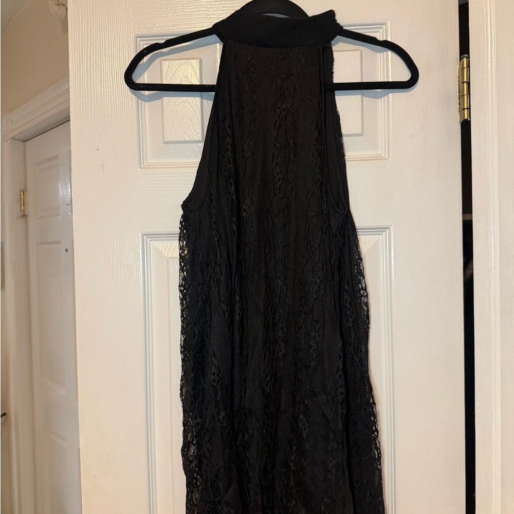 Elegant Black Lace Halter Dress